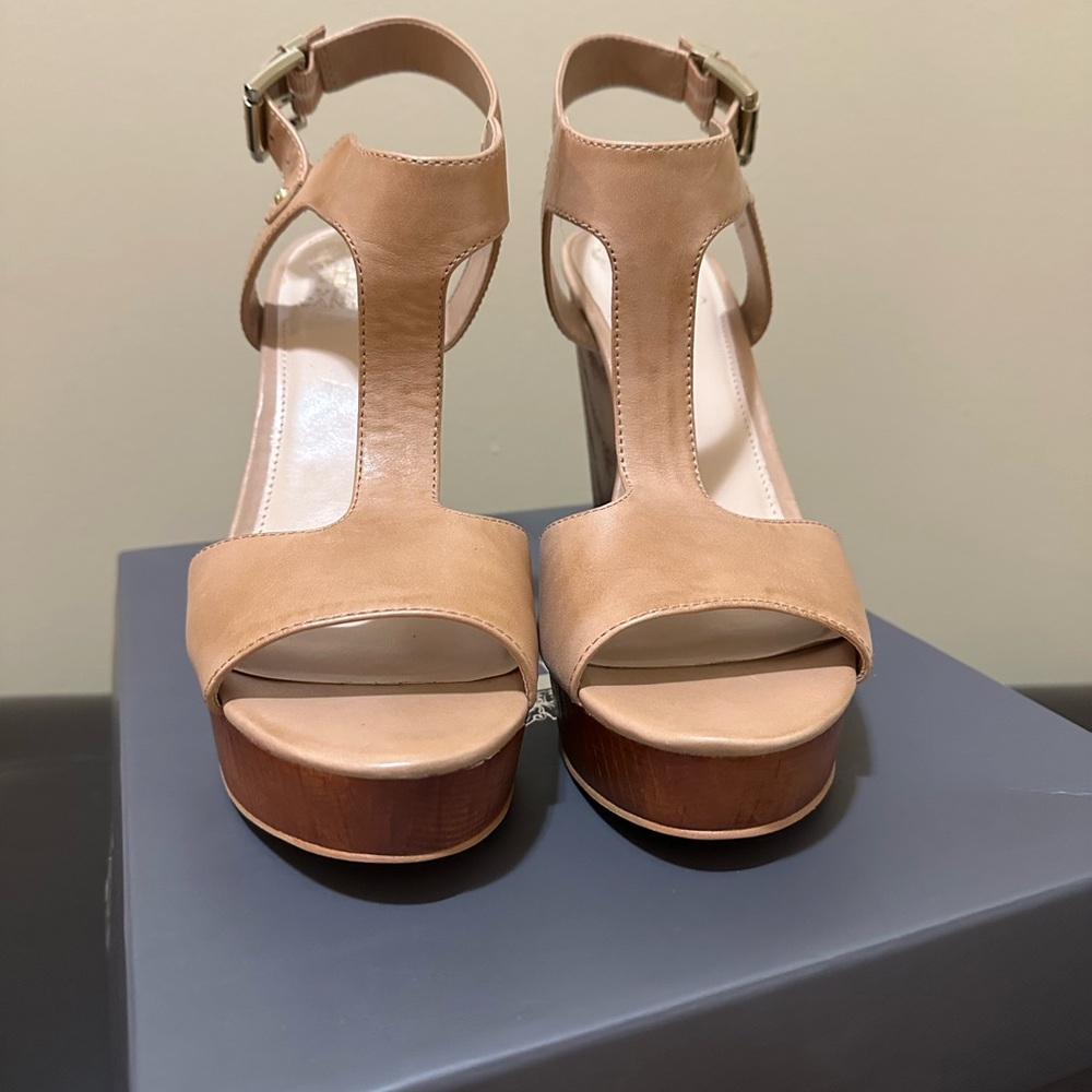 Vince Camuto VC-MATHIS Almond Toast Wedge Sandals with T-Strap Design Sz 10 - Picture 5 of 6